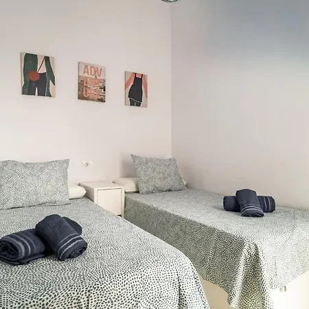 Beautiful Apartment In Fuengirola شقة فوينخيرولا